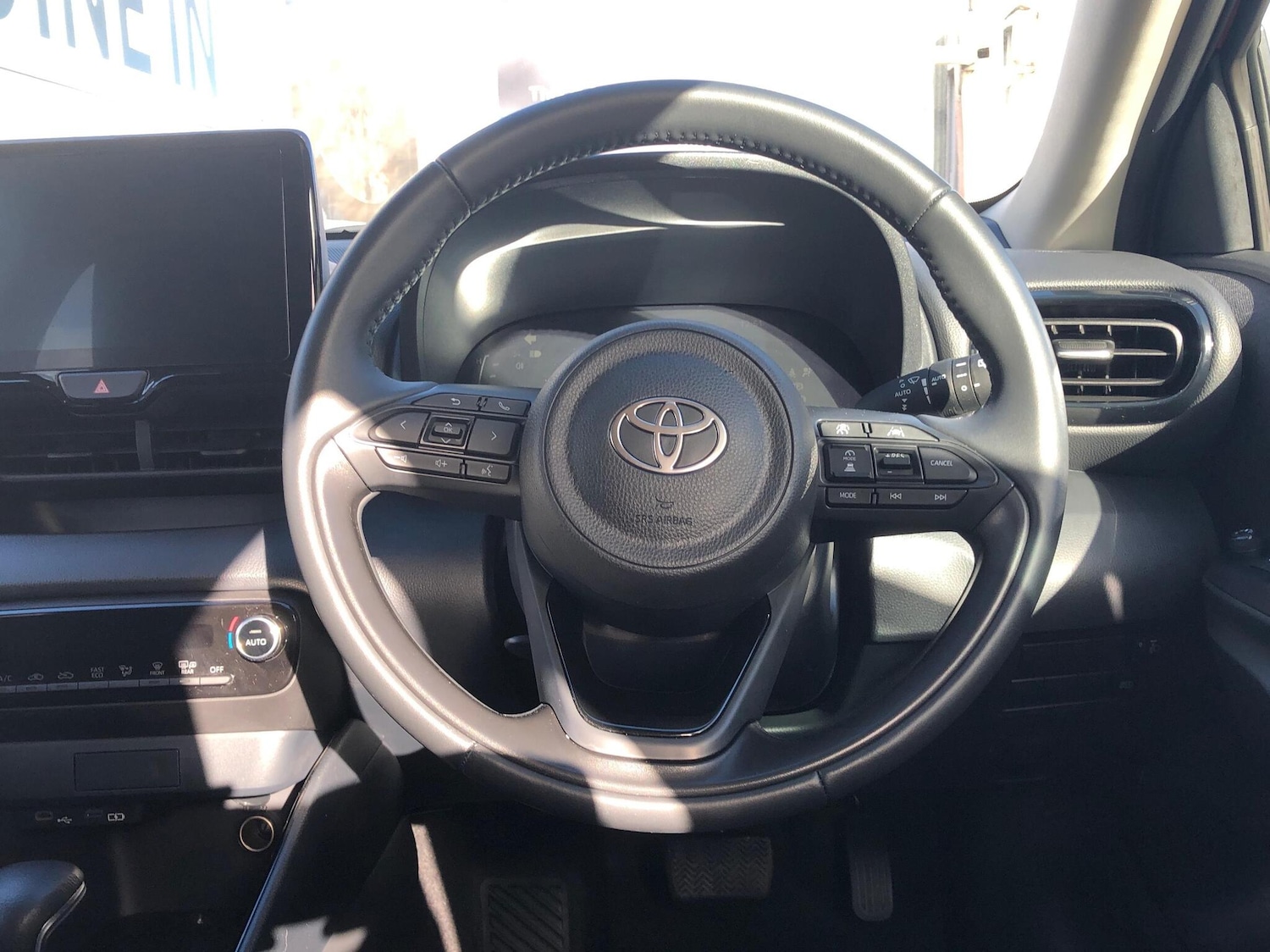 Used Toyota Yaris 2024 for sale - 76389754: Photo 8