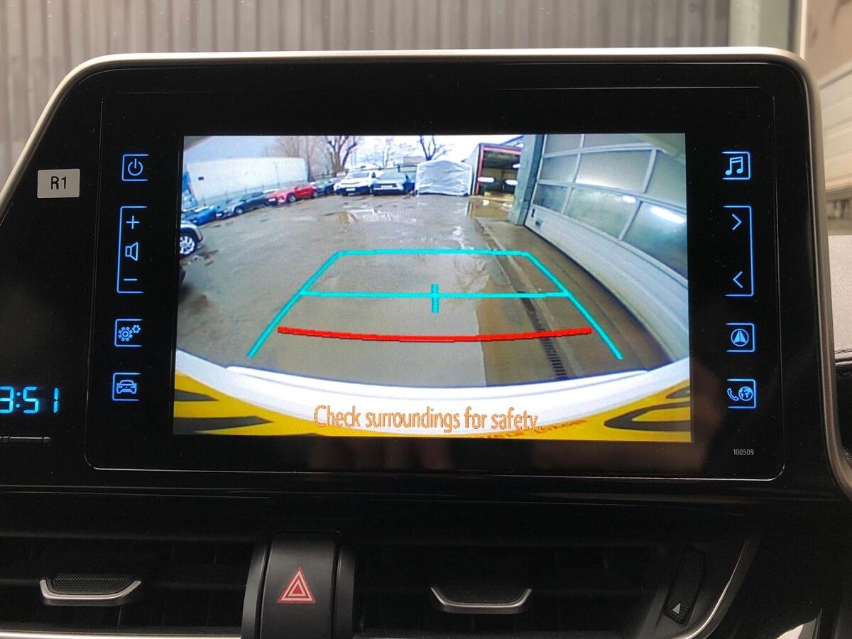 Used Toyota C-HR 2019 for sale - 77647546: Photo 16