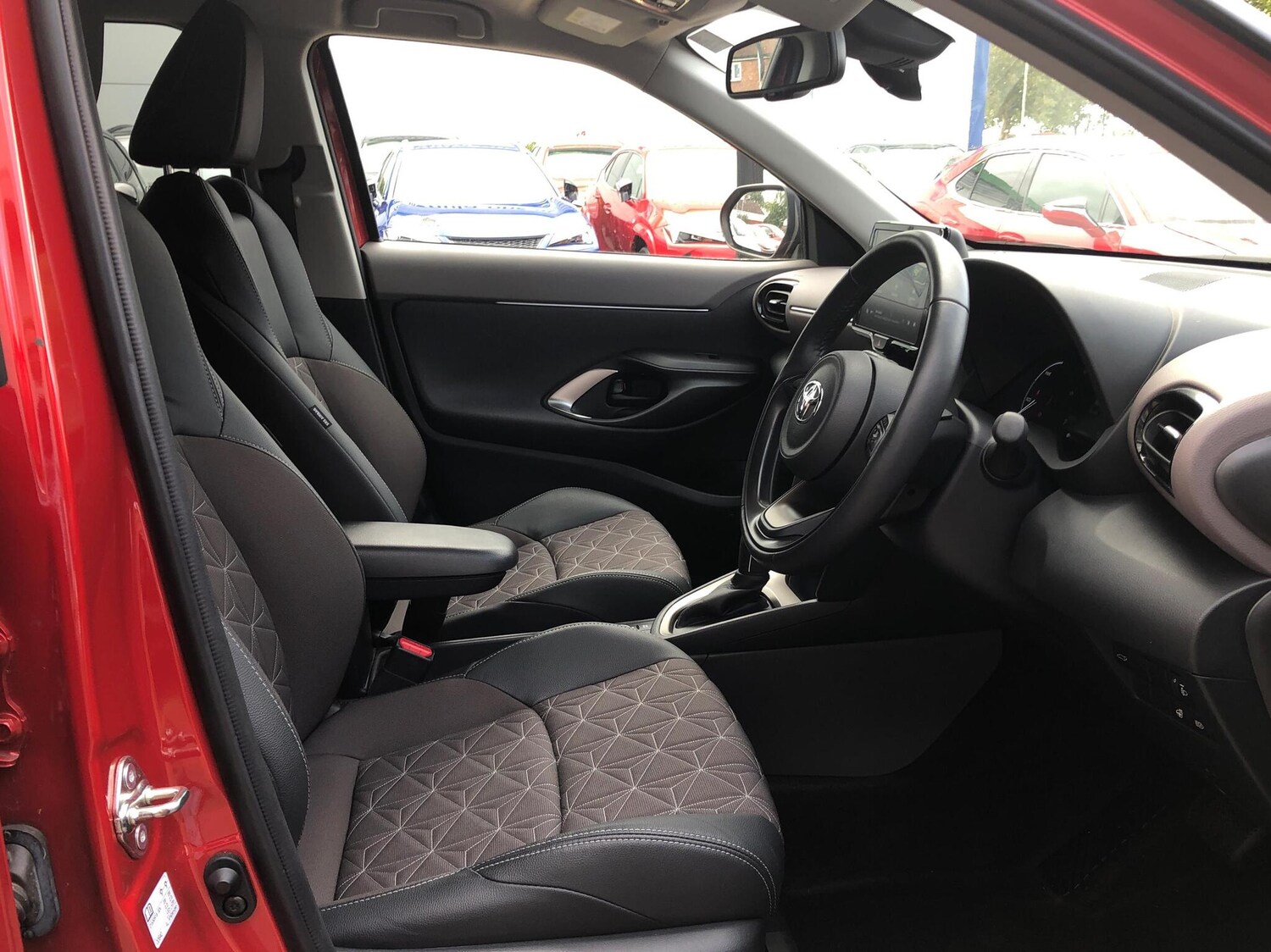 Used Toyota Yaris 2023 for sale - 76017665: Photo 16