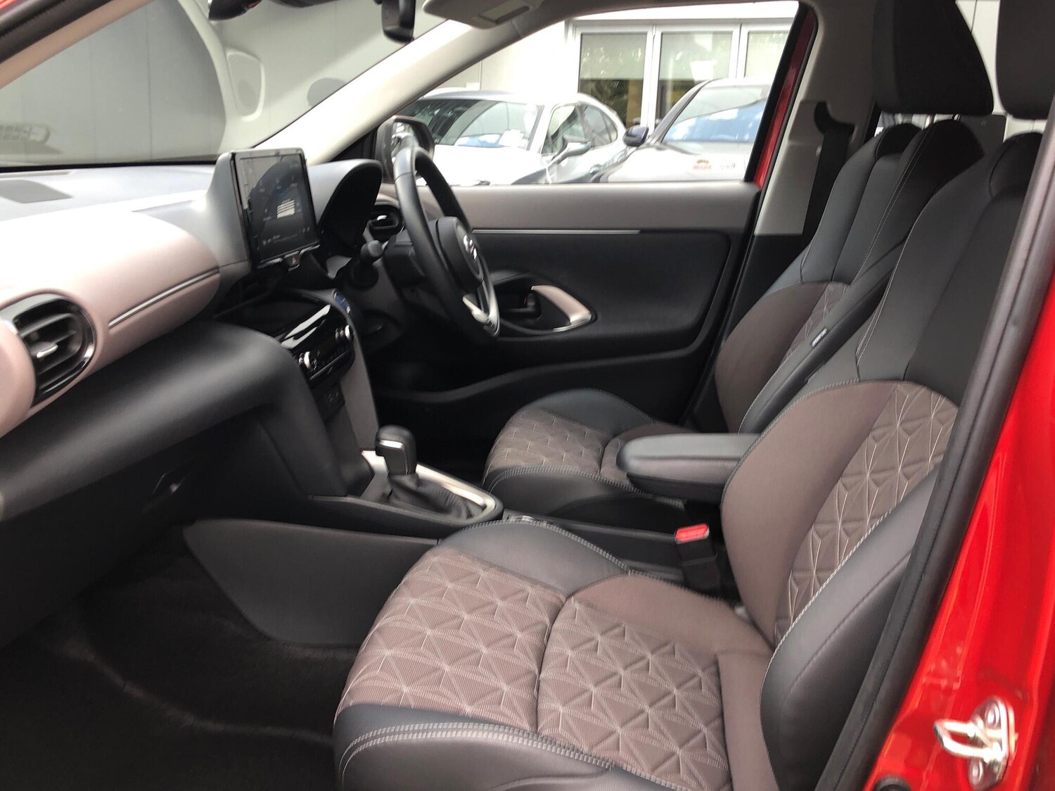 Used Toyota Yaris 2023 for sale - 76017665: Photo 17