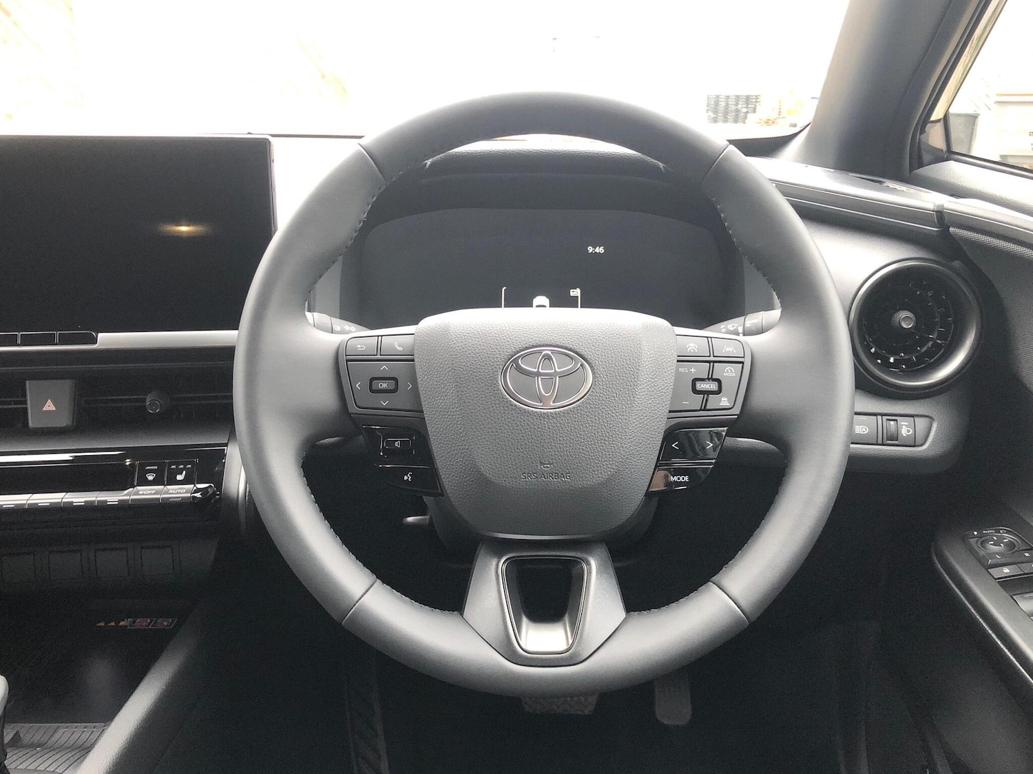 Used Toyota C-HR 2025 for sale - 76378459: Photo 12