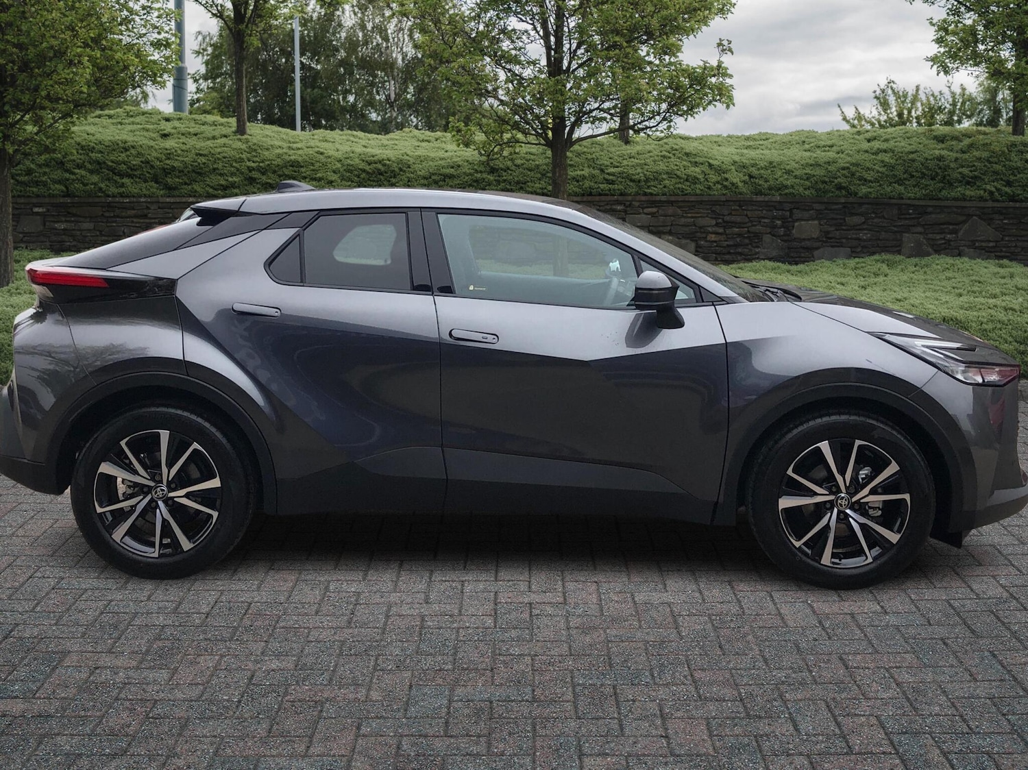 Used Toyota C-HR 2025 for sale - 76378459: Photo 6