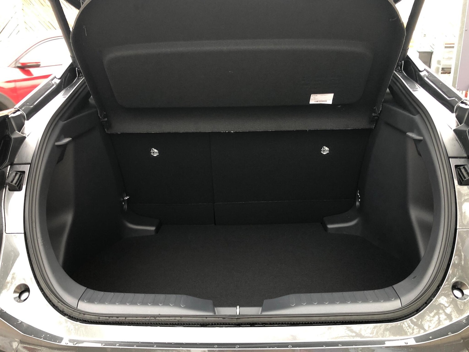 Used Toyota C-HR 2025 for sale - 76378459: Photo 9