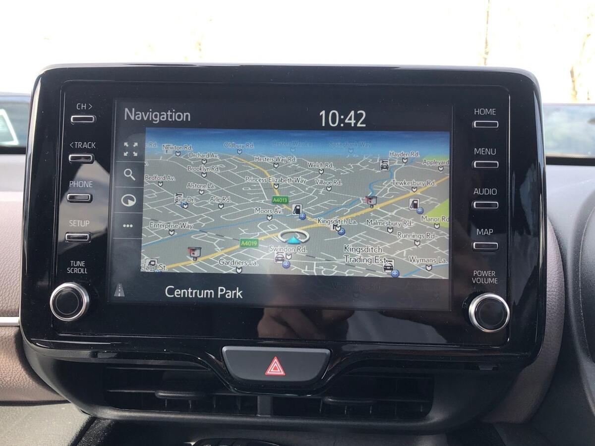 Used Toyota Yaris Cross 2023 for sale - 77926918: Photo 11