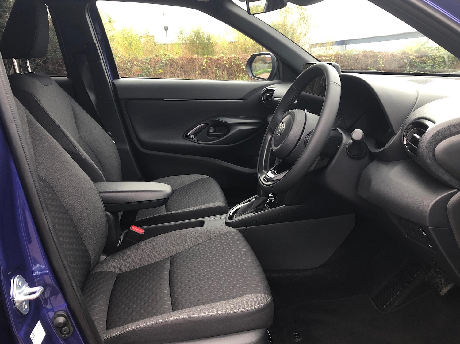 Used Toyota Yaris Cross 2024 for sale - 77013388: Photo 14