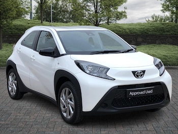 2025 (75) - 1.0 VVT-i Pure 5dr