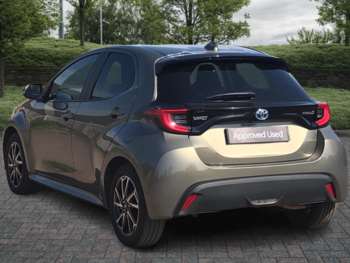 Used Toyota Yaris 2023 for sale - 74535679: Photo