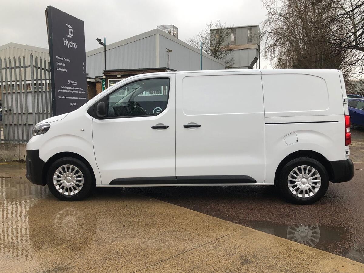 Used Toyota ProAce 2023 for sale - 77427496: Photo 18