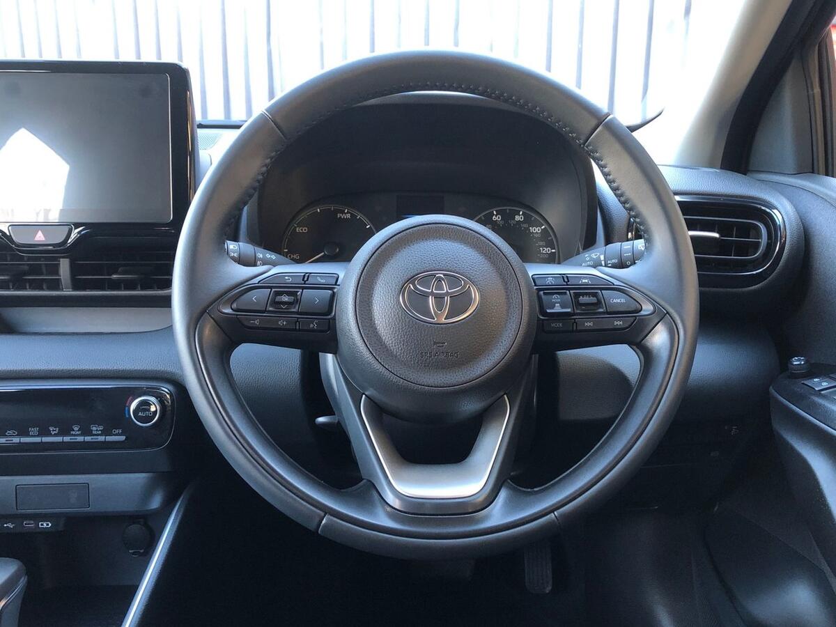 Used Toyota Yaris 2024 for sale - 77959305: Photo 16