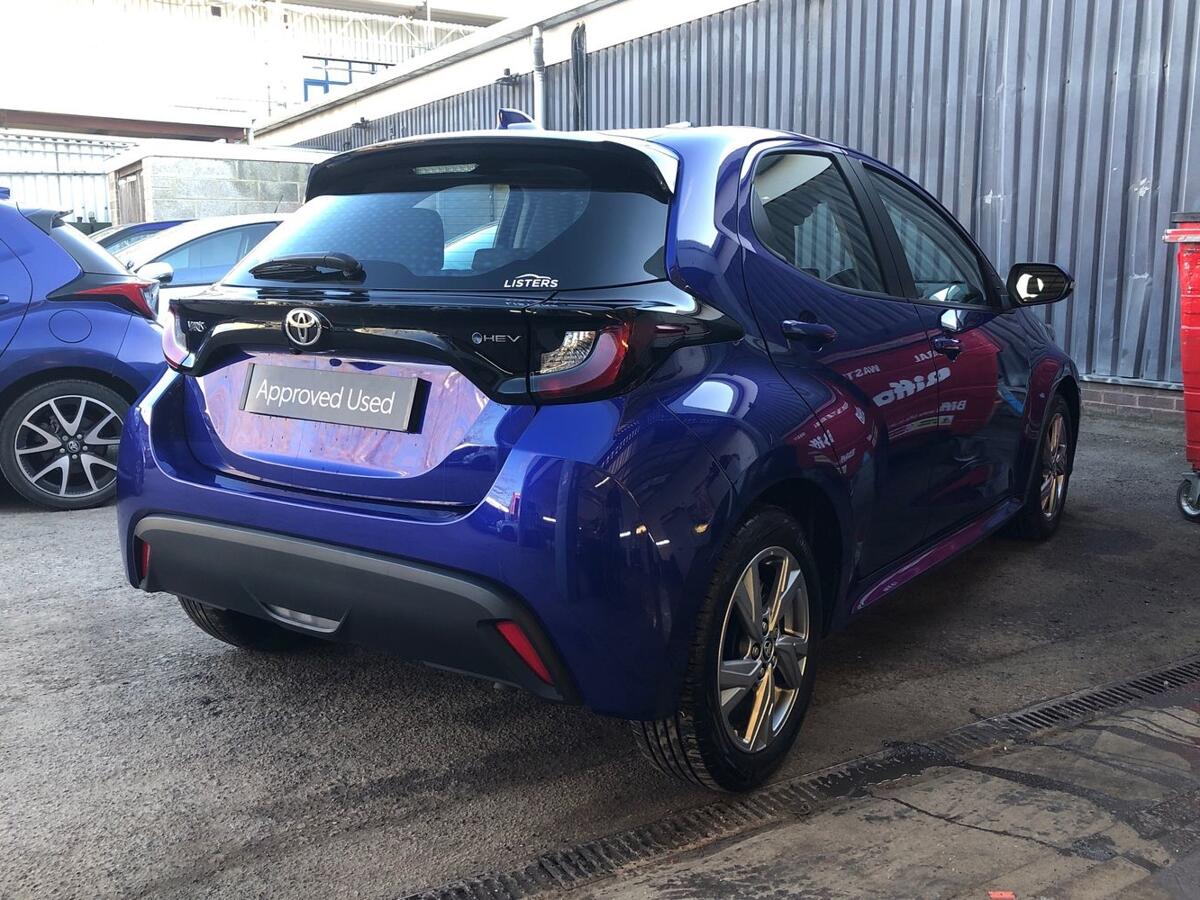 Used Toyota Yaris 2024 for sale - 77959305: Photo 17