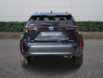 Used Toyota Yaris Cross 2023 for sale - 78117313: Photo