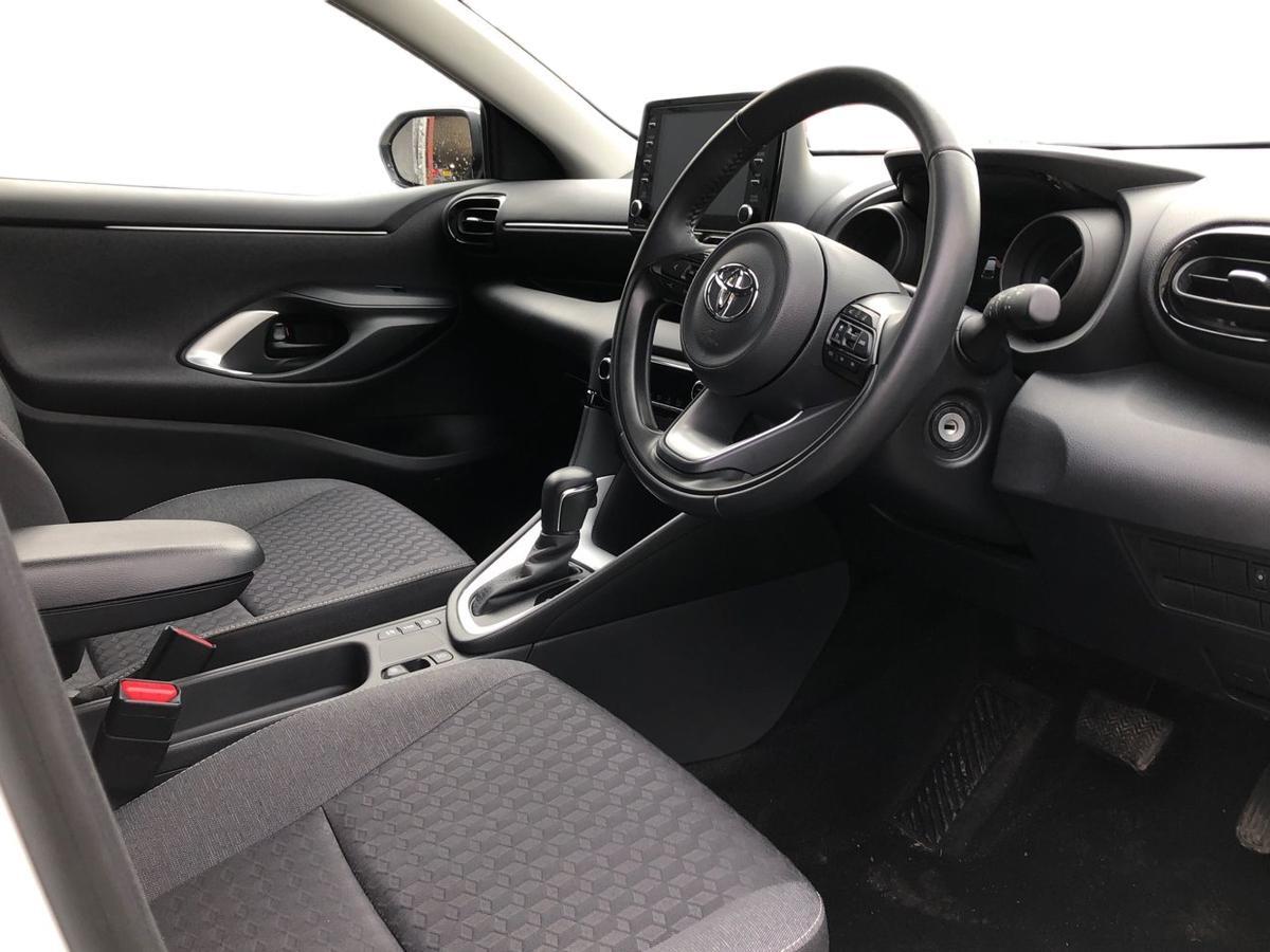 Used Toyota Yaris 2023 for sale - 78117270: Photo 14