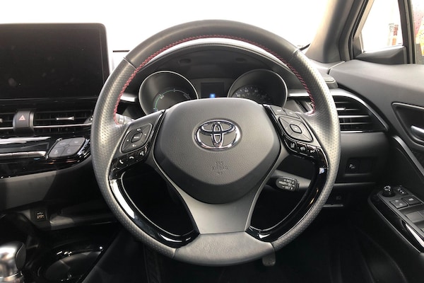 Used Toyota C-HR 2023 for sale - 76139822: Photo 12