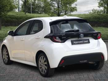 Used Toyota Yaris 2023 for sale - 75281264: Photo