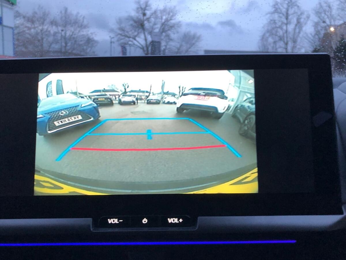 Used Toyota C-HR 2024 for sale - 77457364: Photo 17