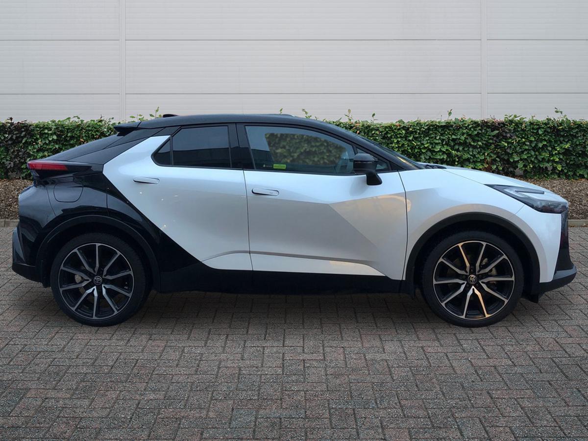 Used Toyota C-HR 2024 for sale - 77457364: Photo 5