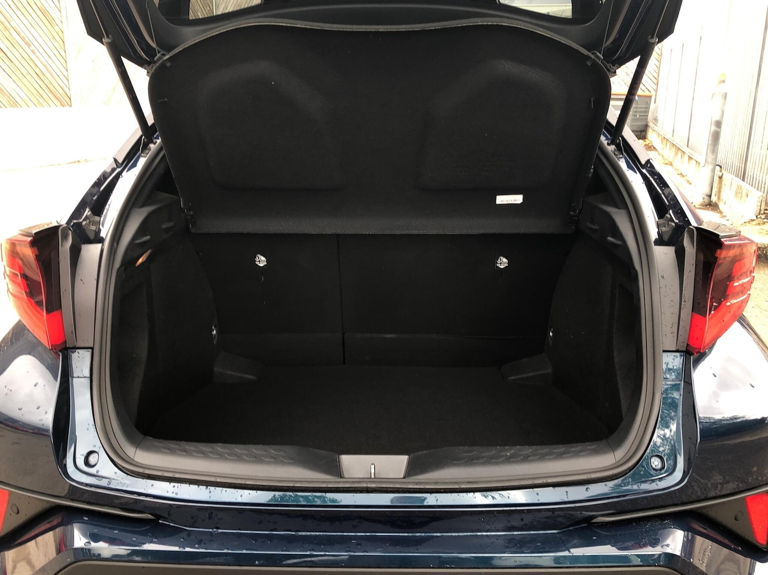 Used Toyota C-HR 2023 for sale - 76586506: Photo 13