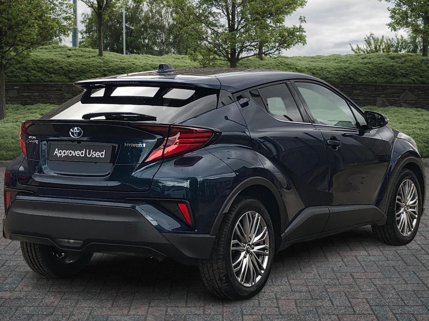 Used Toyota C-HR 2023 for sale - 76586506: Photo 2