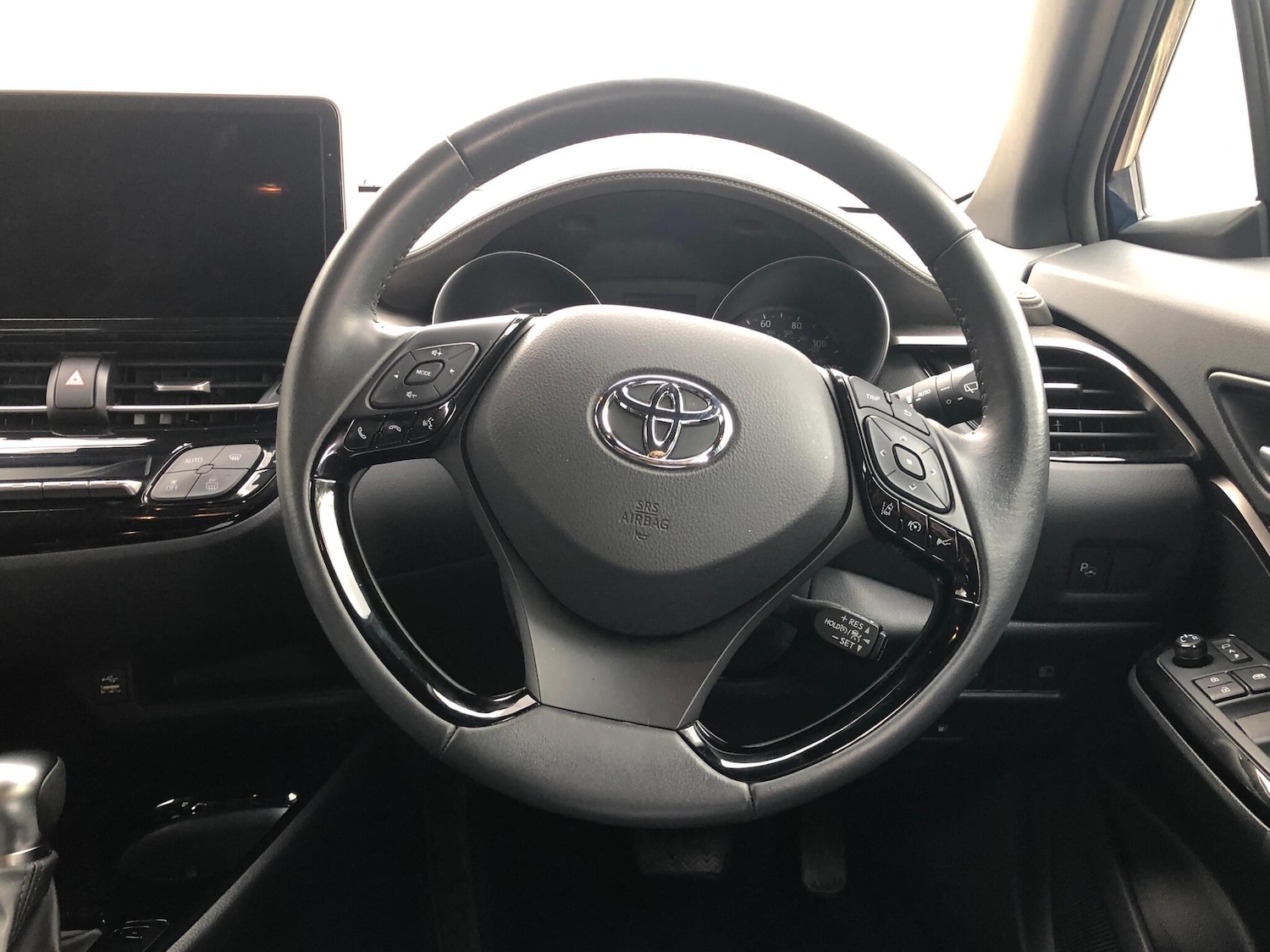 Used Toyota C-HR 2023 for sale - 76586506: Photo 6