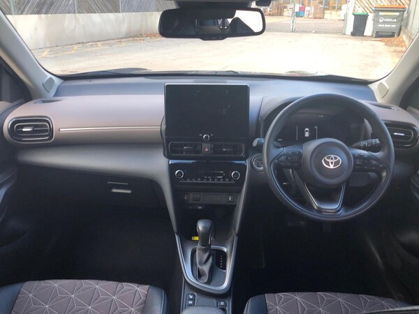 Used Toyota Yaris 2024 for sale - 76228827: Photo 12