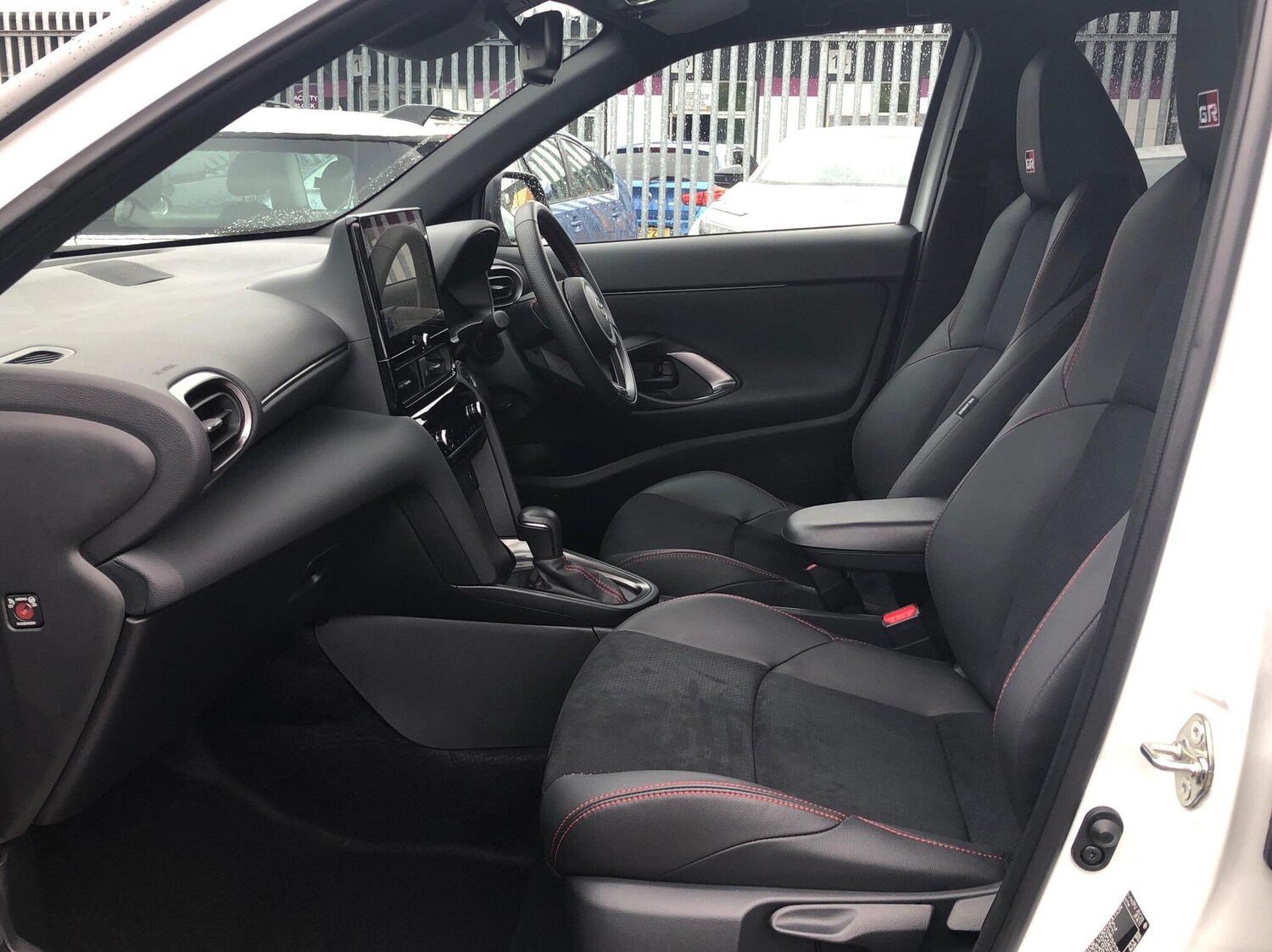 Used Toyota Yaris 2024 for sale - 75842352: Photo 17