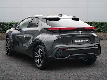 Used Toyota C-HR 2025 for sale - 77013546: Photo