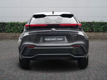 Used Toyota C-HR 2025 for sale - 77013546: Photo