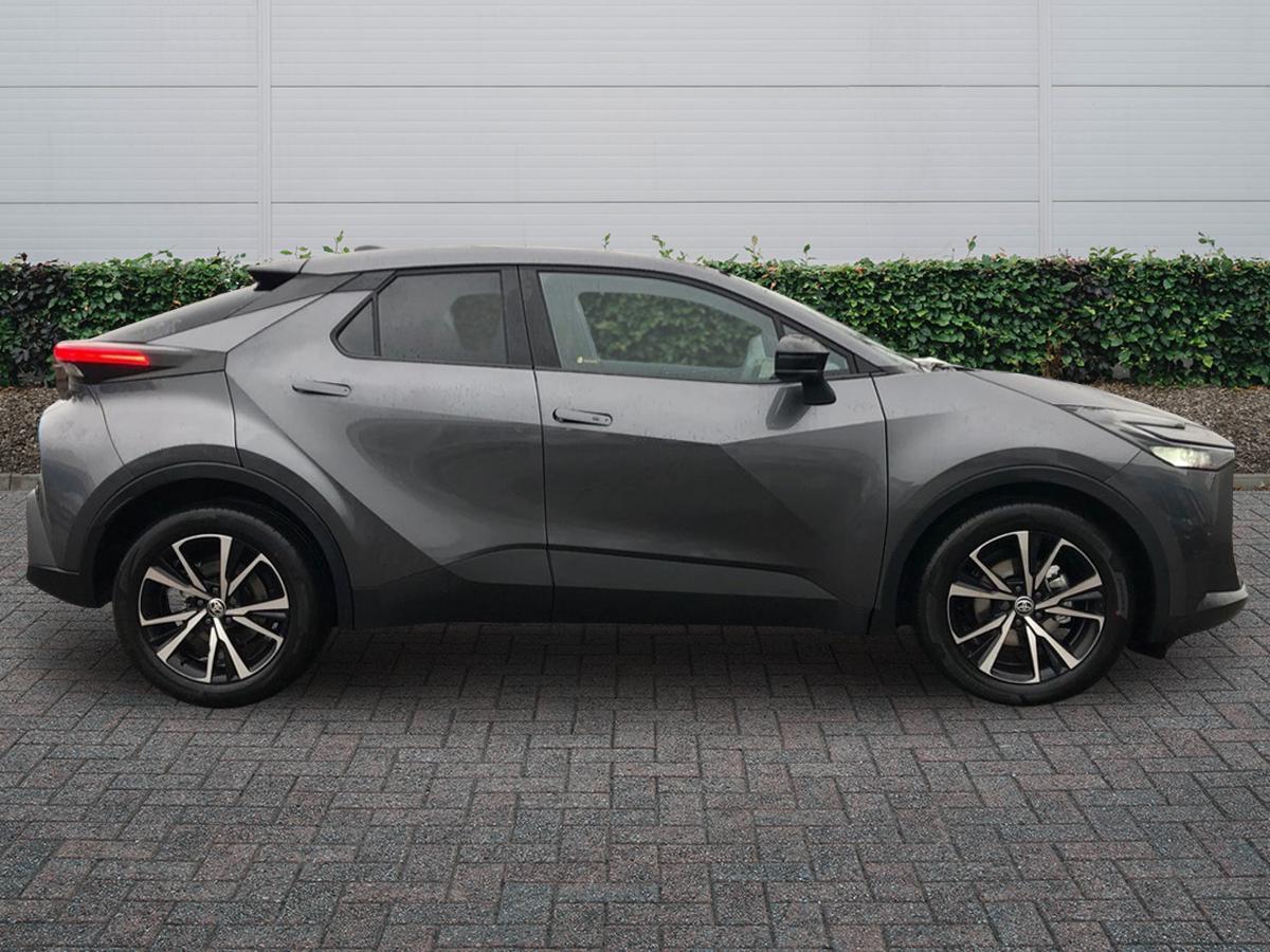 Used Toyota C-HR 2025 for sale - 77013546: Photo 5