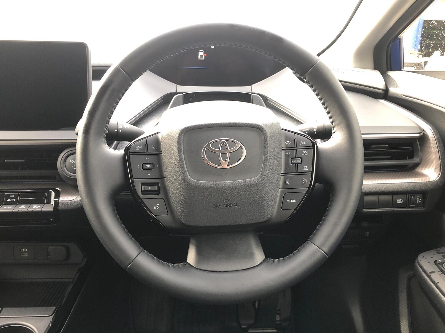 Used Toyota Prius 2025 for sale - 76474474: Photo 6