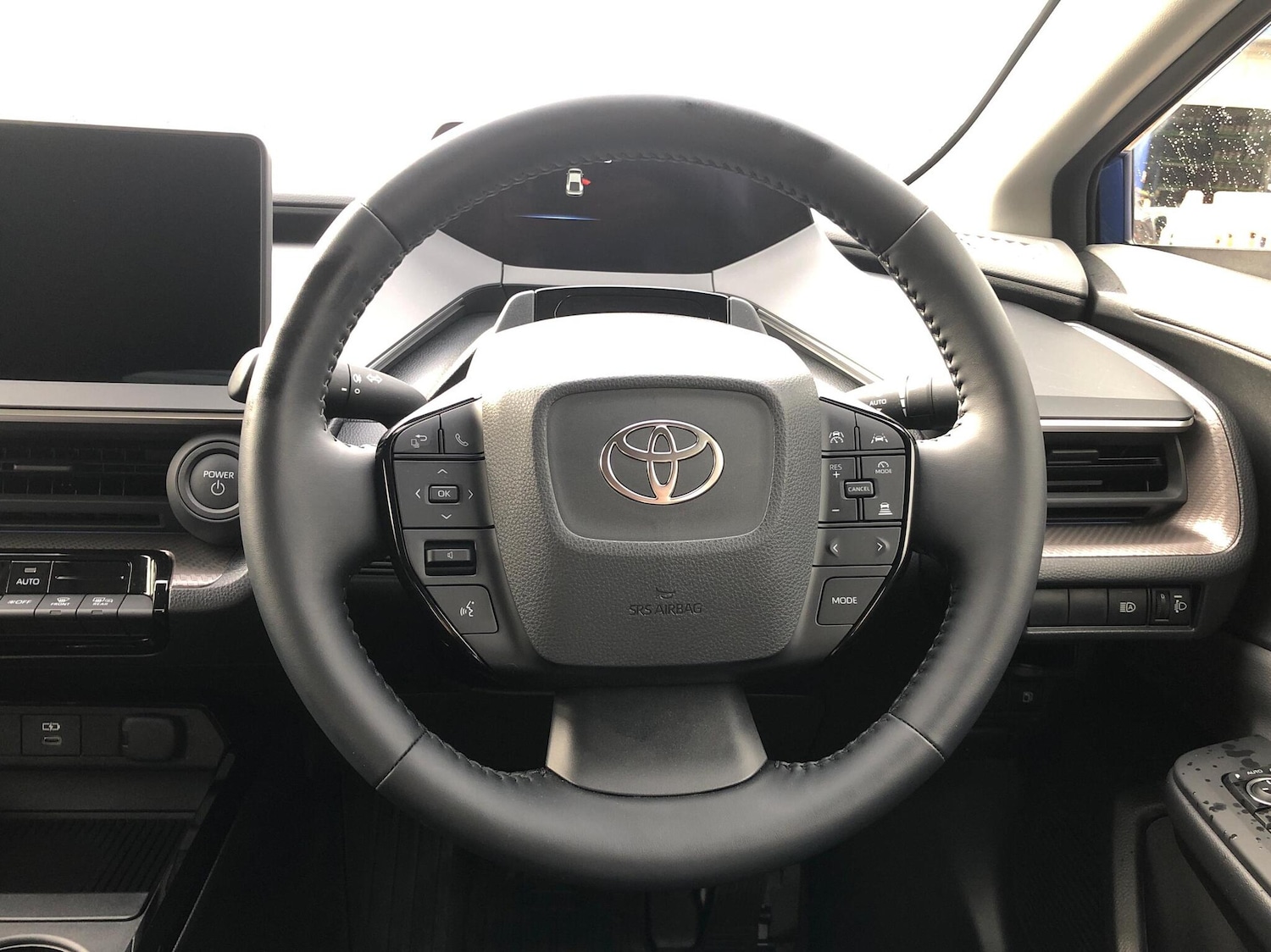 Used Toyota Prius 2025 for sale - 76474474: Photo 8