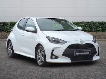 Used Toyota Yaris 2024 for sale - 79338695: Photo