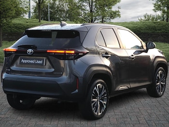 Used Toyota Yaris Cross 2023 for sale - 76434333: Photo