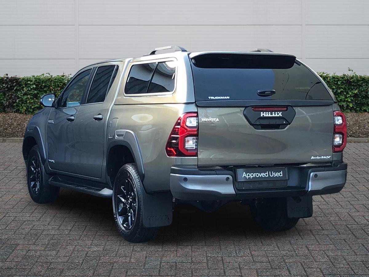 Used Toyota Hilux 2025 for sale - 76942844: Photo 2