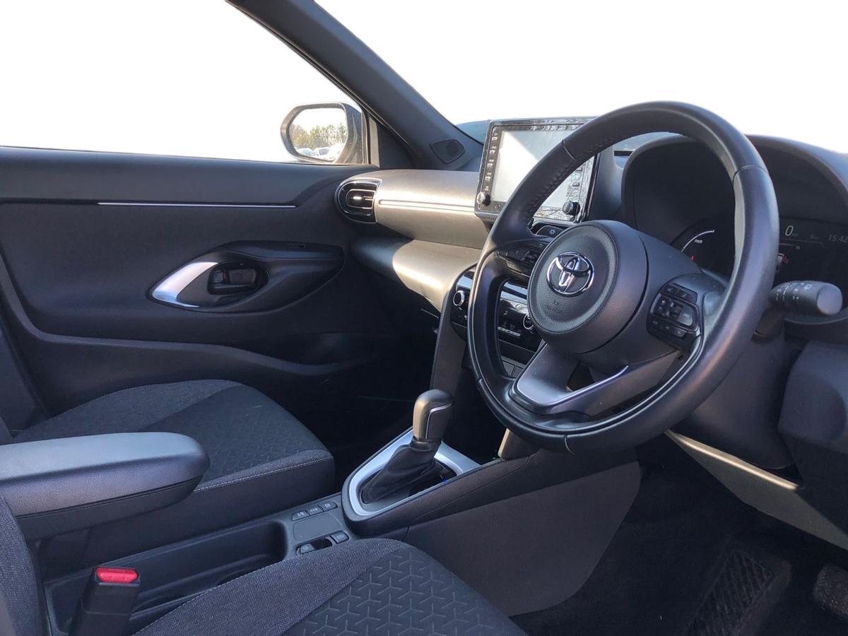 Used Toyota Yaris Cross 2023 for sale - 78049054: Photo 12