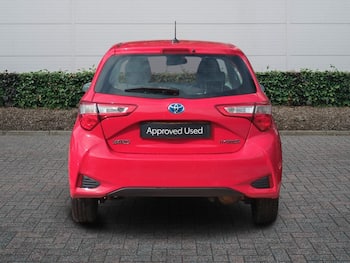 Used Toyota Yaris 2018 for sale - 79742778: Photo