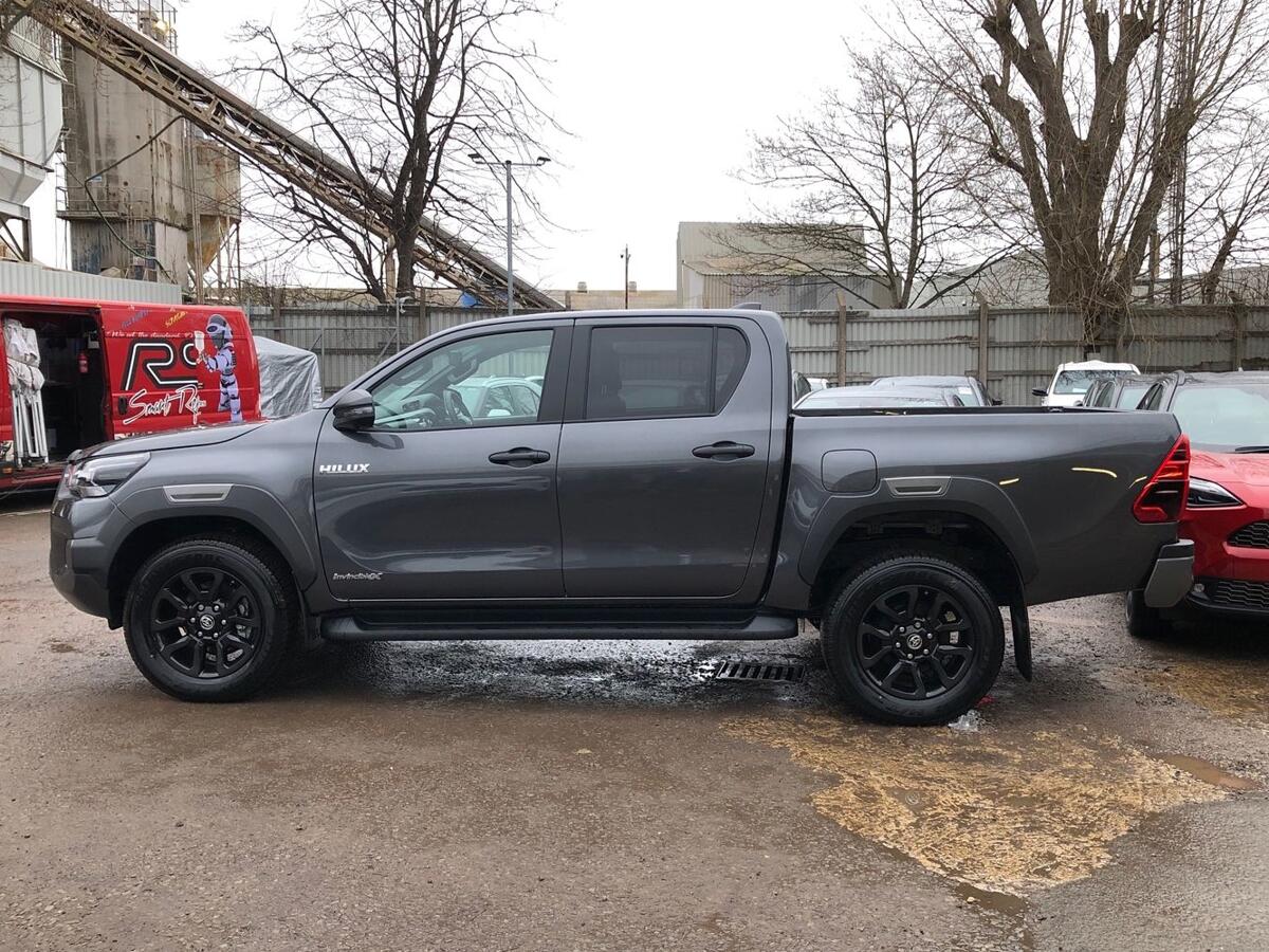 Used Toyota Hilux 2025 for sale - 77457344: Photo 19