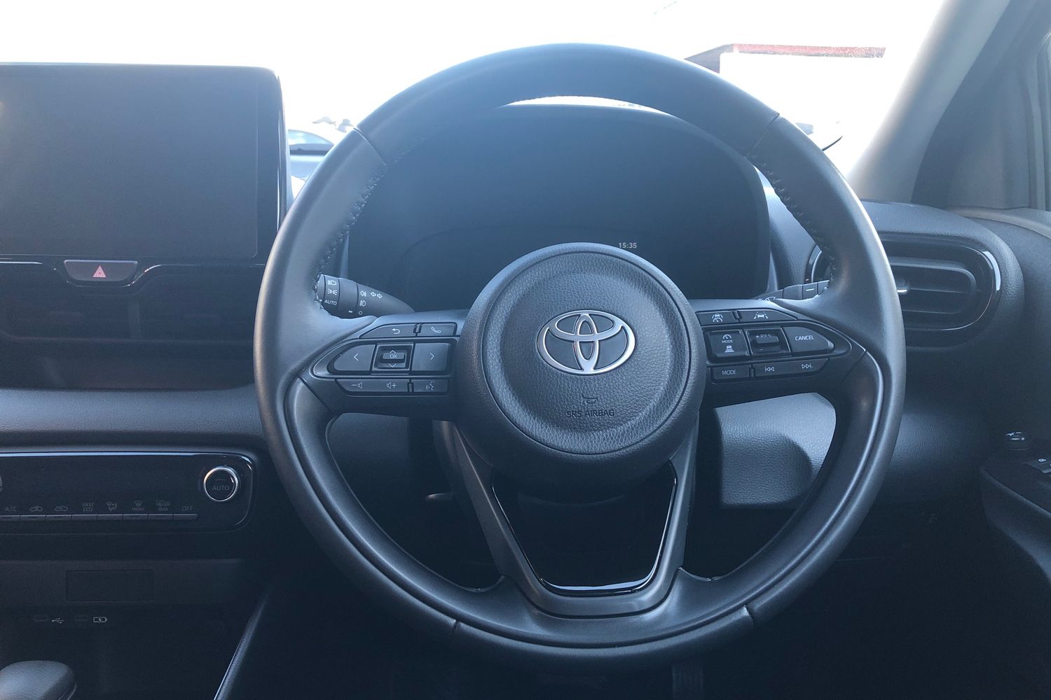 Used Toyota Yaris 2024 for sale - 77926857: Photo 18