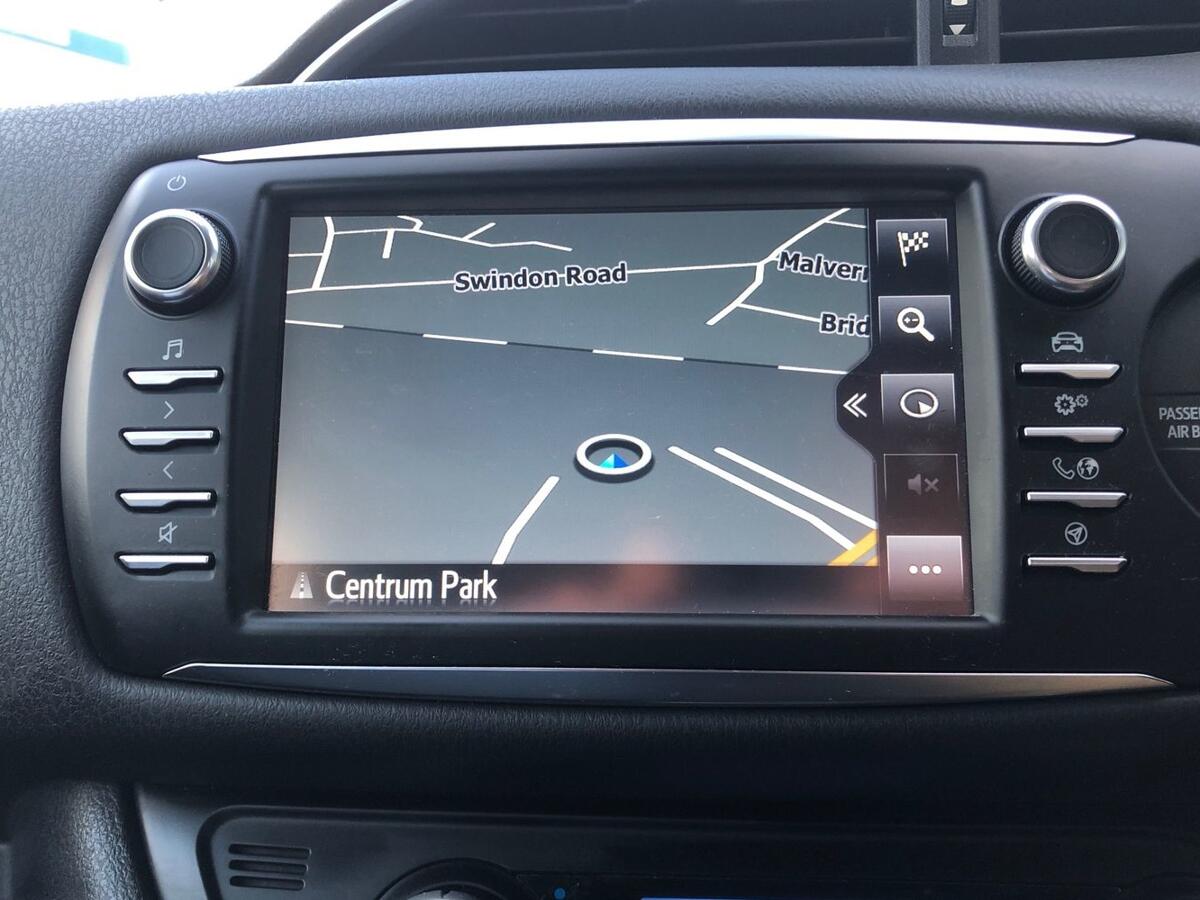 Used Toyota Yaris 2020 for sale - 77321319: Photo 12