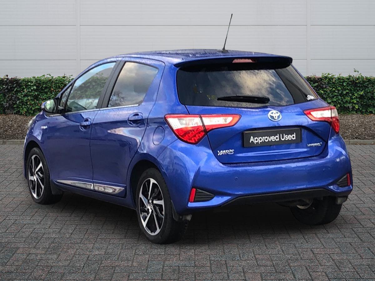Used Toyota Yaris 2020 for sale - 77321319: Photo 2