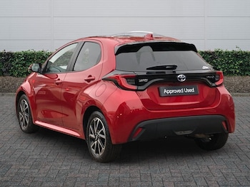 Used Toyota Yaris 2023 for sale - 77599784: Photo