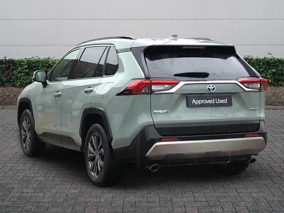 Used Toyota RAV4 2022 for sale - 77218243: Photo 2