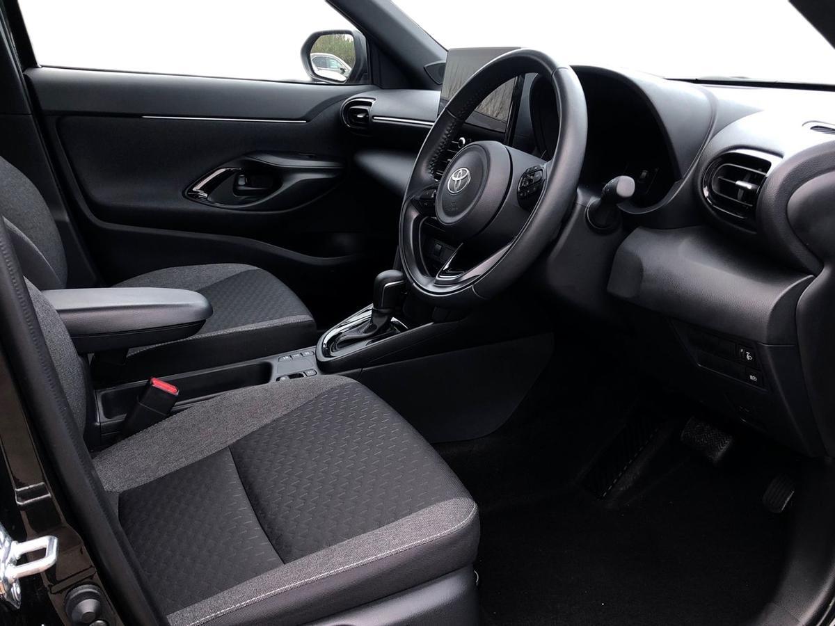 Used Toyota Yaris Cross 2025 for sale - 77725055: Photo 12