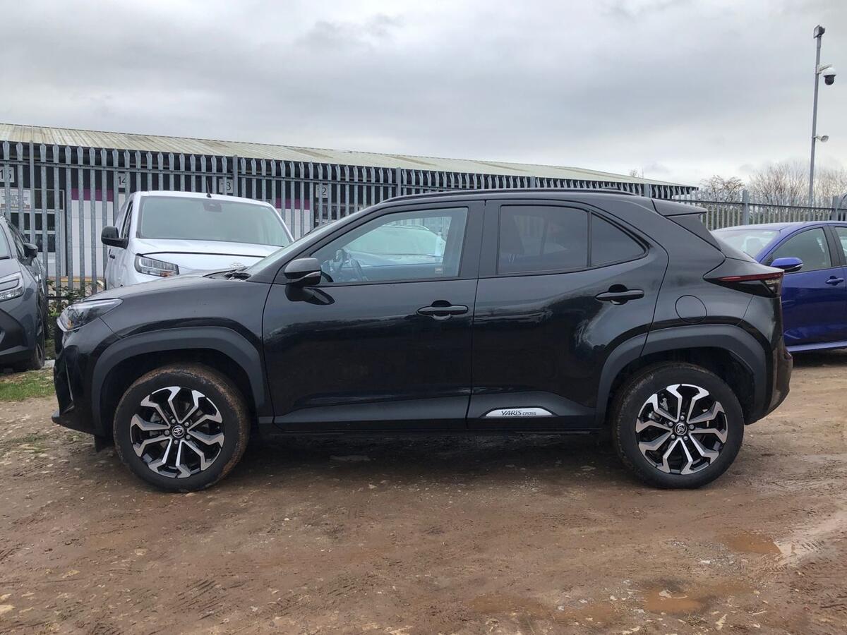 Used Toyota Yaris Cross 2025 for sale - 77725055: Photo 16