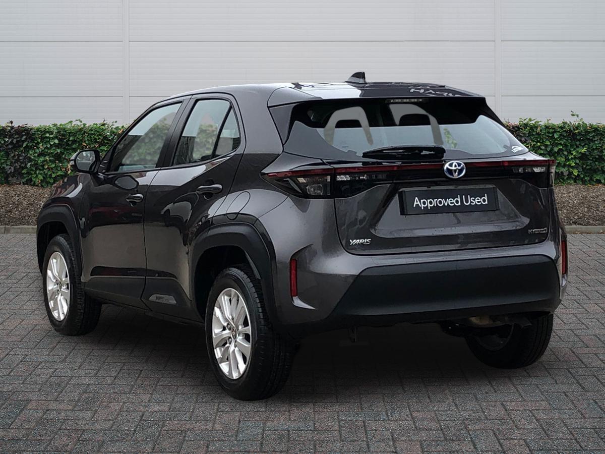 Used Toyota Yaris 2021 for sale - 77587957: Photo 2