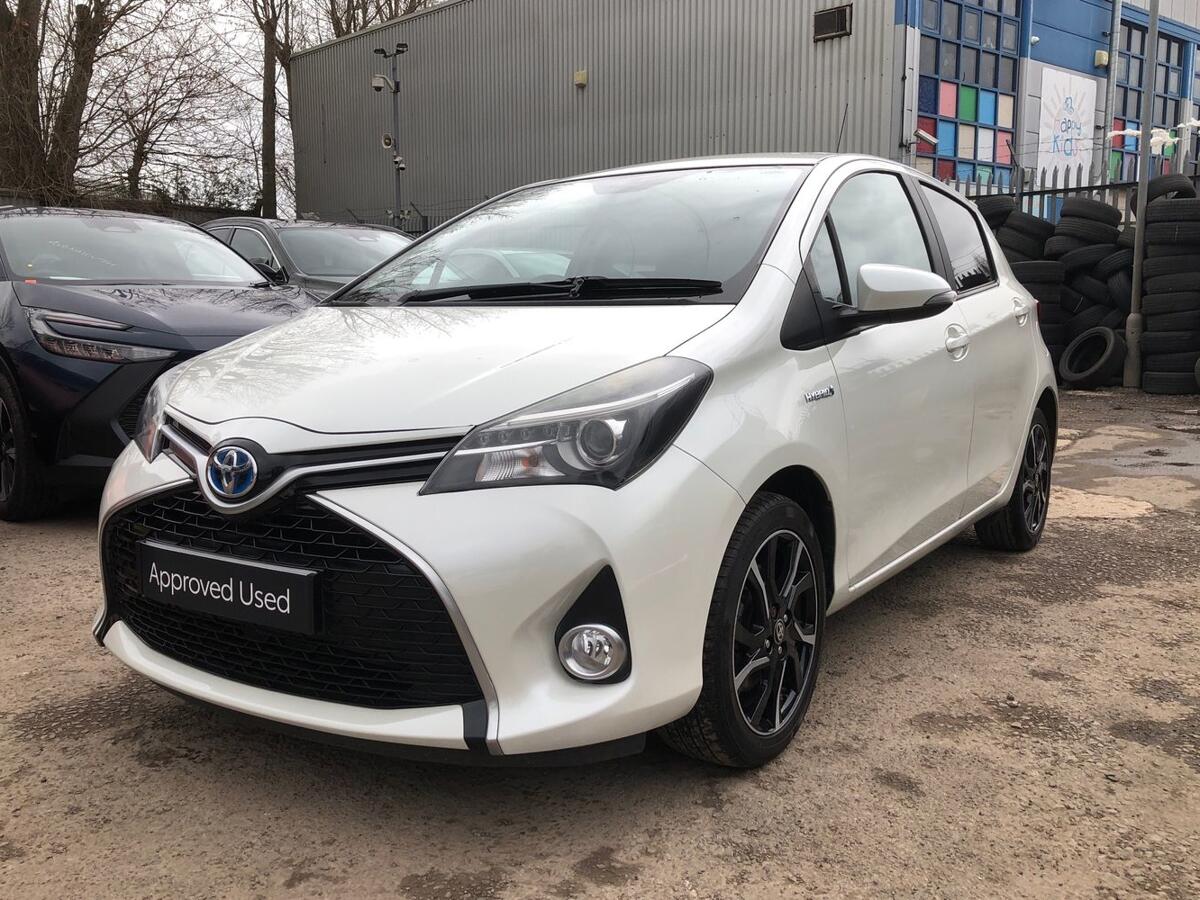 Used Toyota Yaris 2017 for sale - 77926818: Photo 17