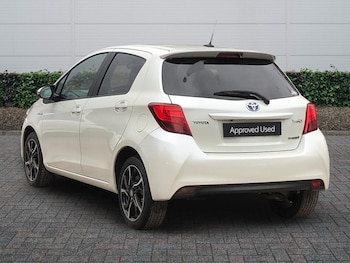 Used Toyota Yaris 2017 for sale - 77926818: Photo