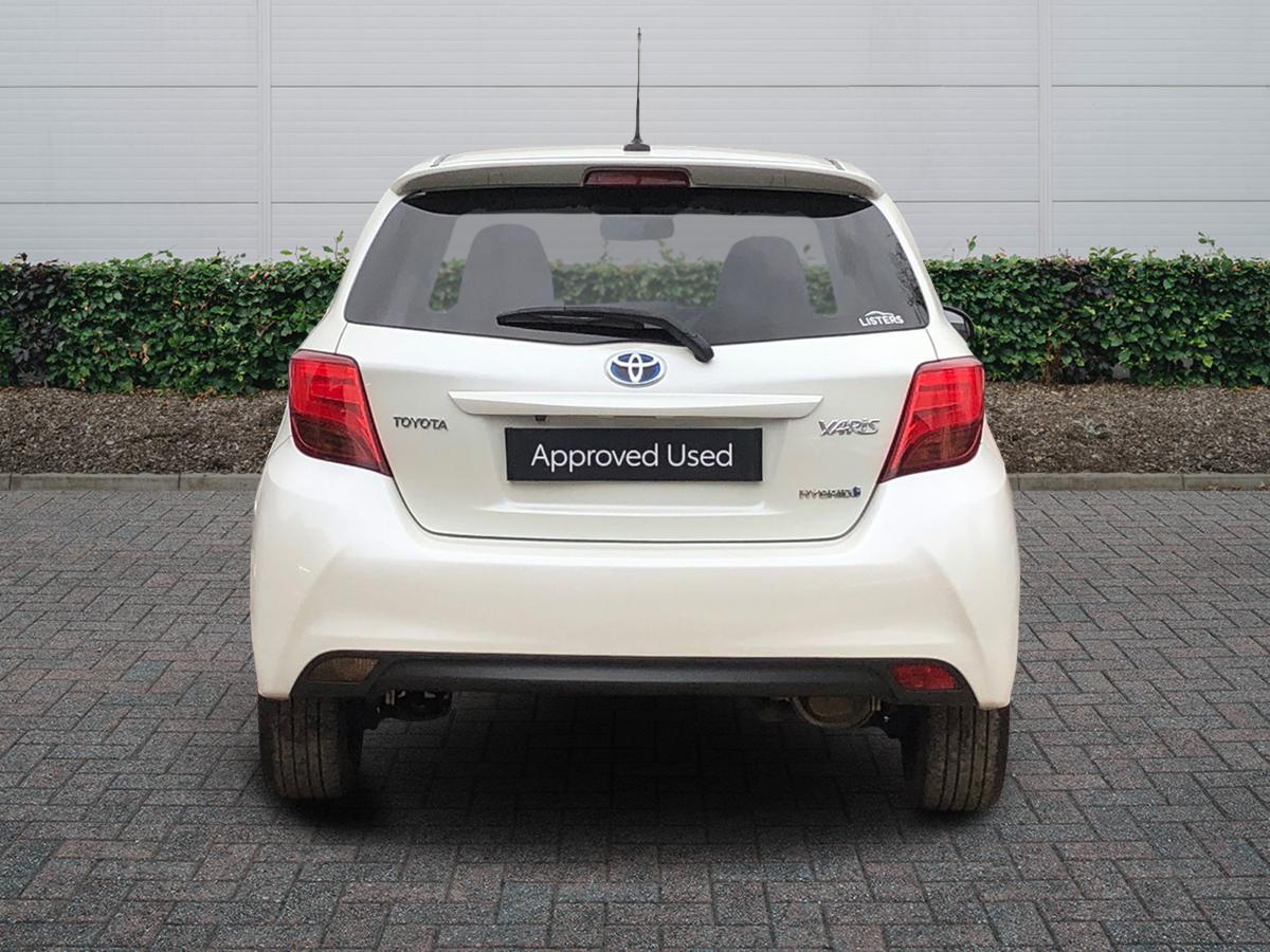 Used Toyota Yaris 2017 for sale - 77926818: Photo 4