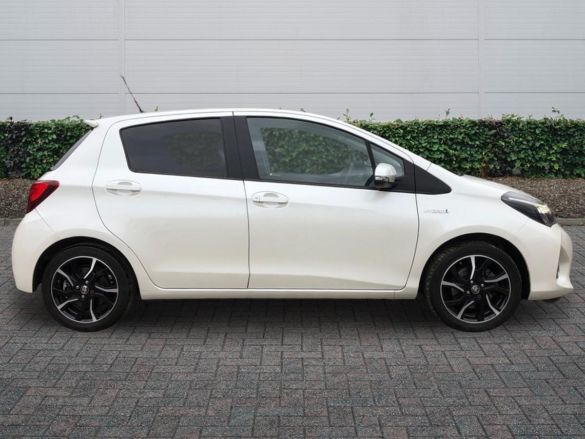 Used Toyota Yaris 2017 for sale - 77926818: Photo 5