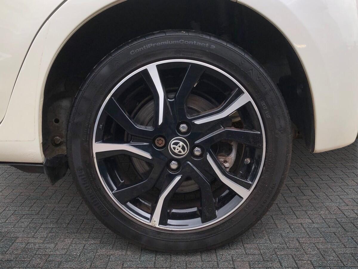 Used Toyota Yaris 2017 for sale - 77926818: Photo 6