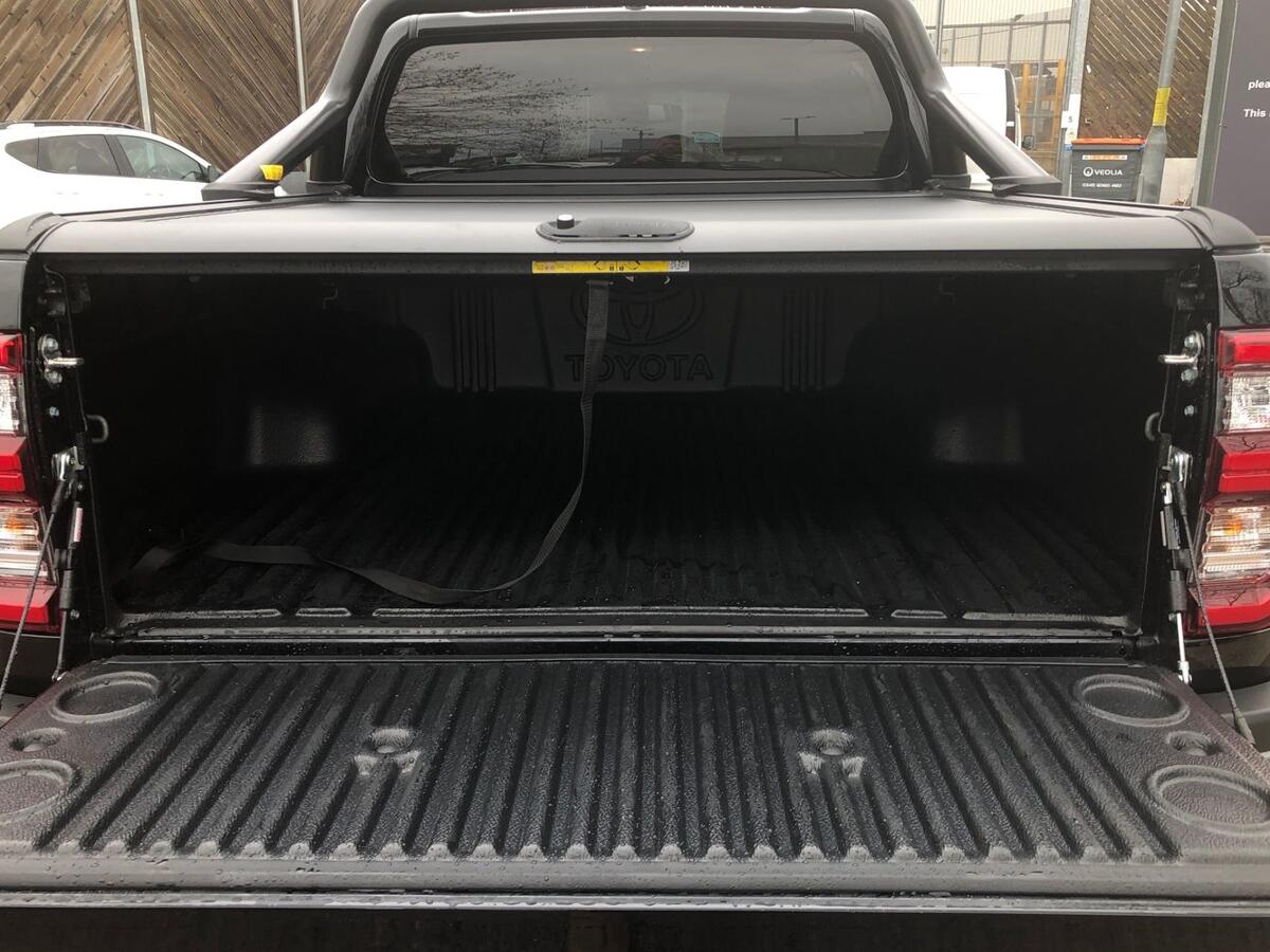 Used Toyota Hilux 2025 for sale - 77292979: Photo 10